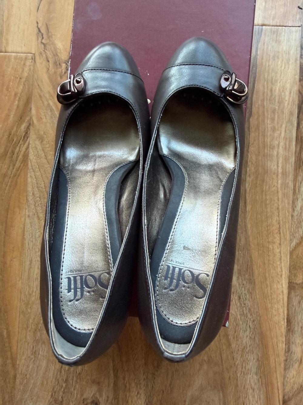 Sofft Brown Leather Ballet Flats with Decorative Buckle